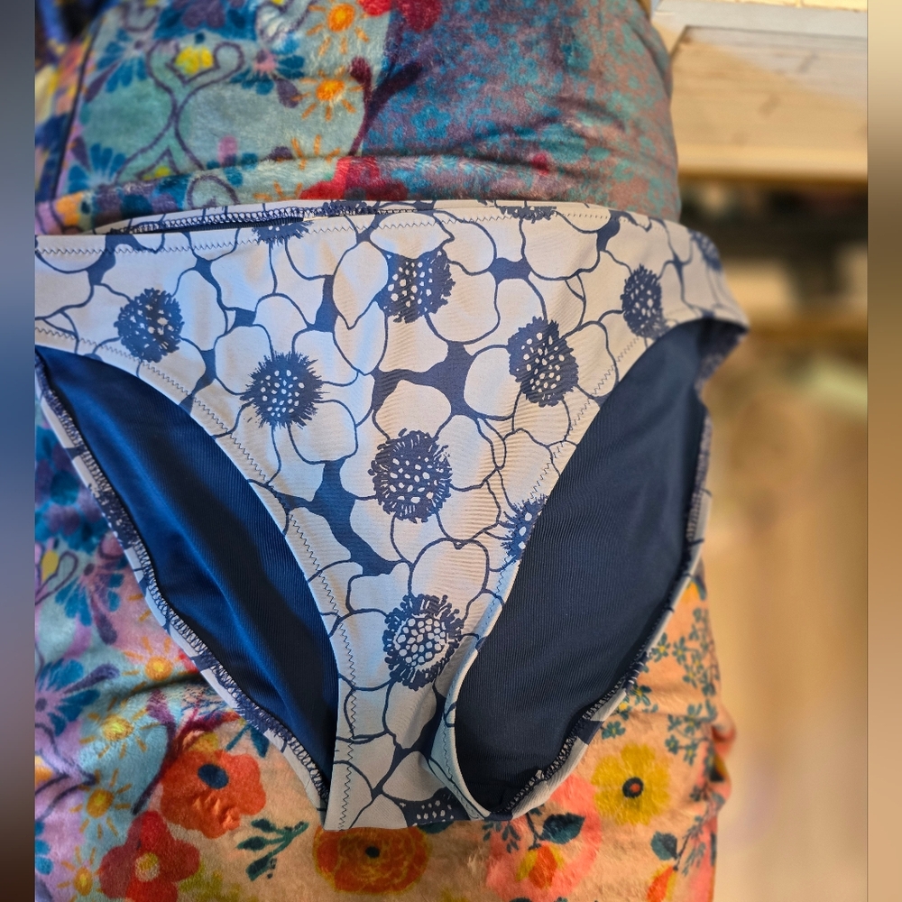 Bathing suit bottoms